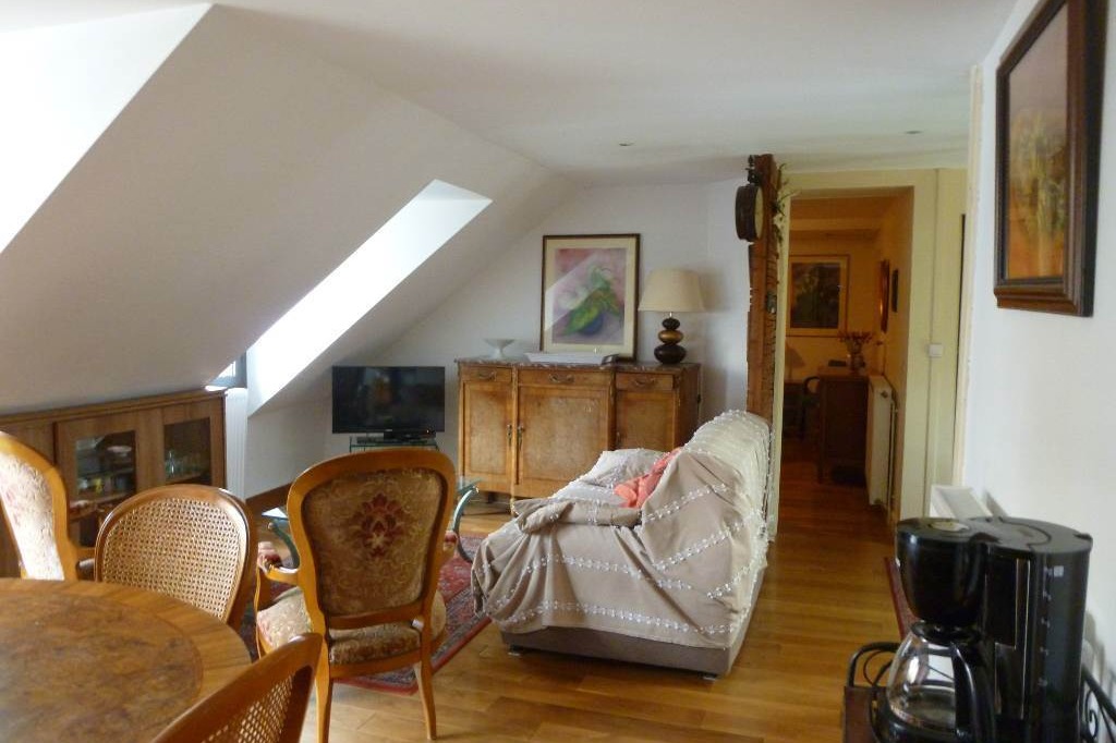 APPARTEMENT "ANTOINETTE" A LUCHON POUR 4 PERSONNES
